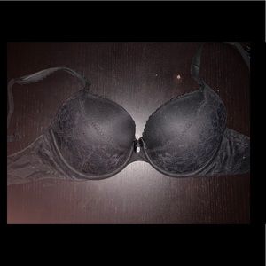 4 Victoria’s Secret Bras
